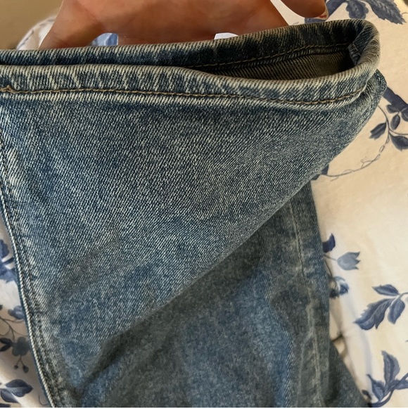 American Eagle distressed blue jeans - Picture 4 of 5